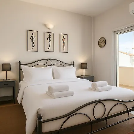 Aris Beachfront By Horizon Homes * Ofráni