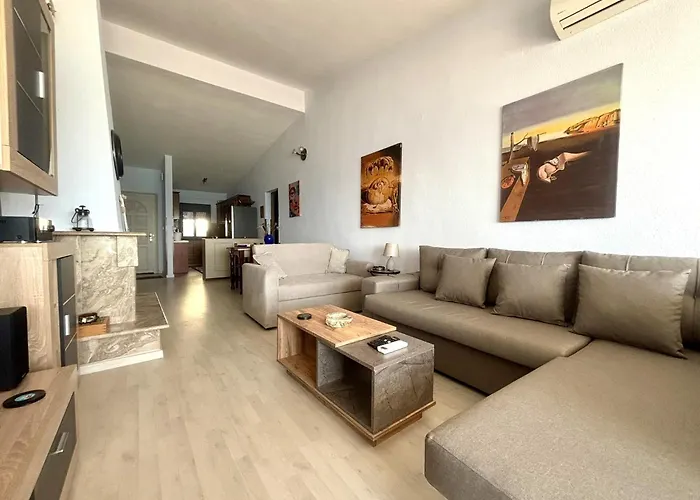 Aris Beachfront By Horizon Homes